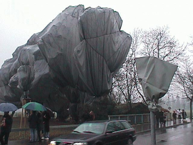 christo.jpg (48326 Byte)