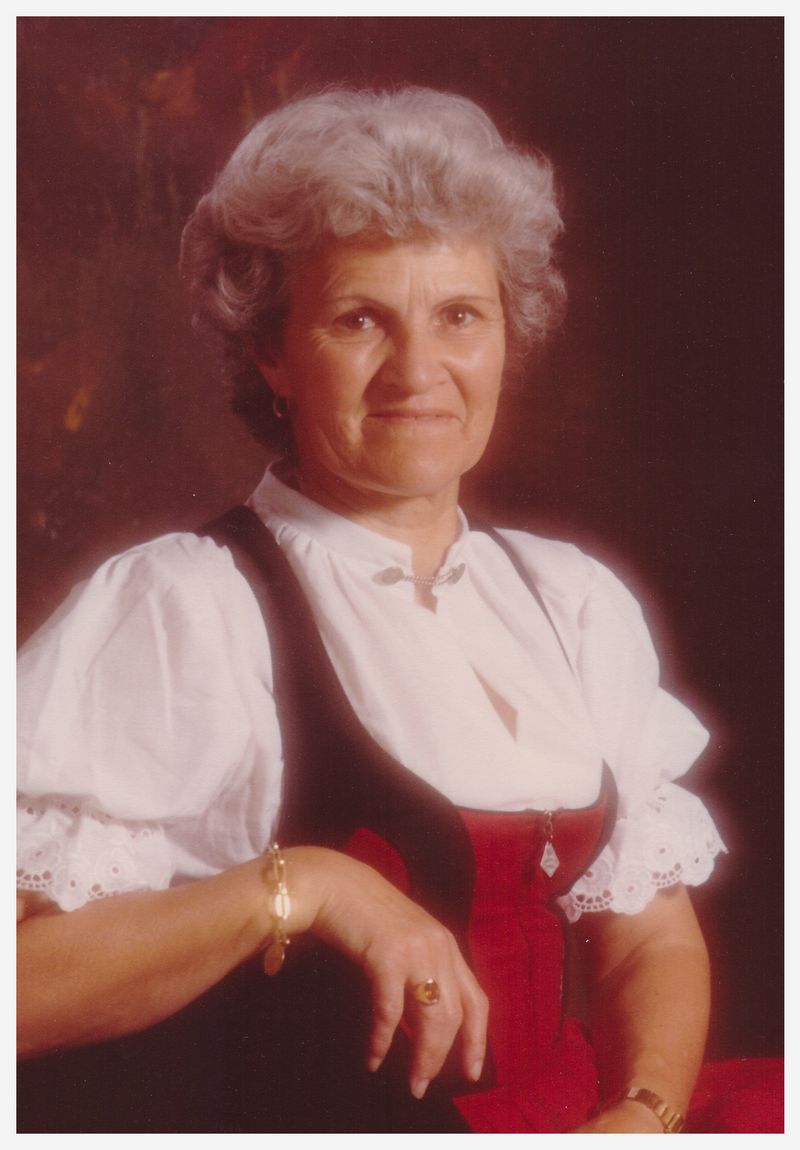 1976x_Portrait.jpg