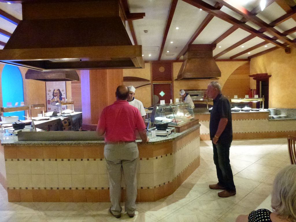 p1010797_buffet_4.jpg